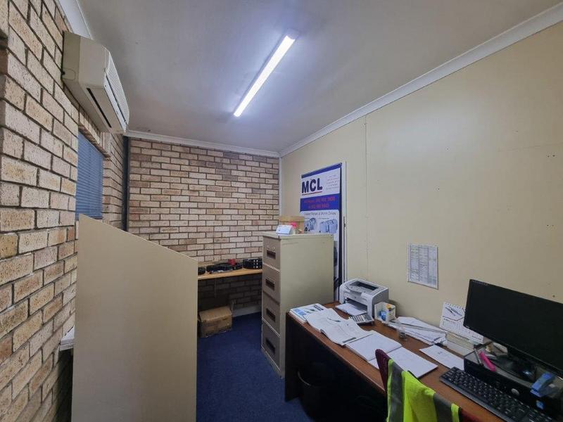 To Let commercial Property for Rent in Sidwell Eastern Cape